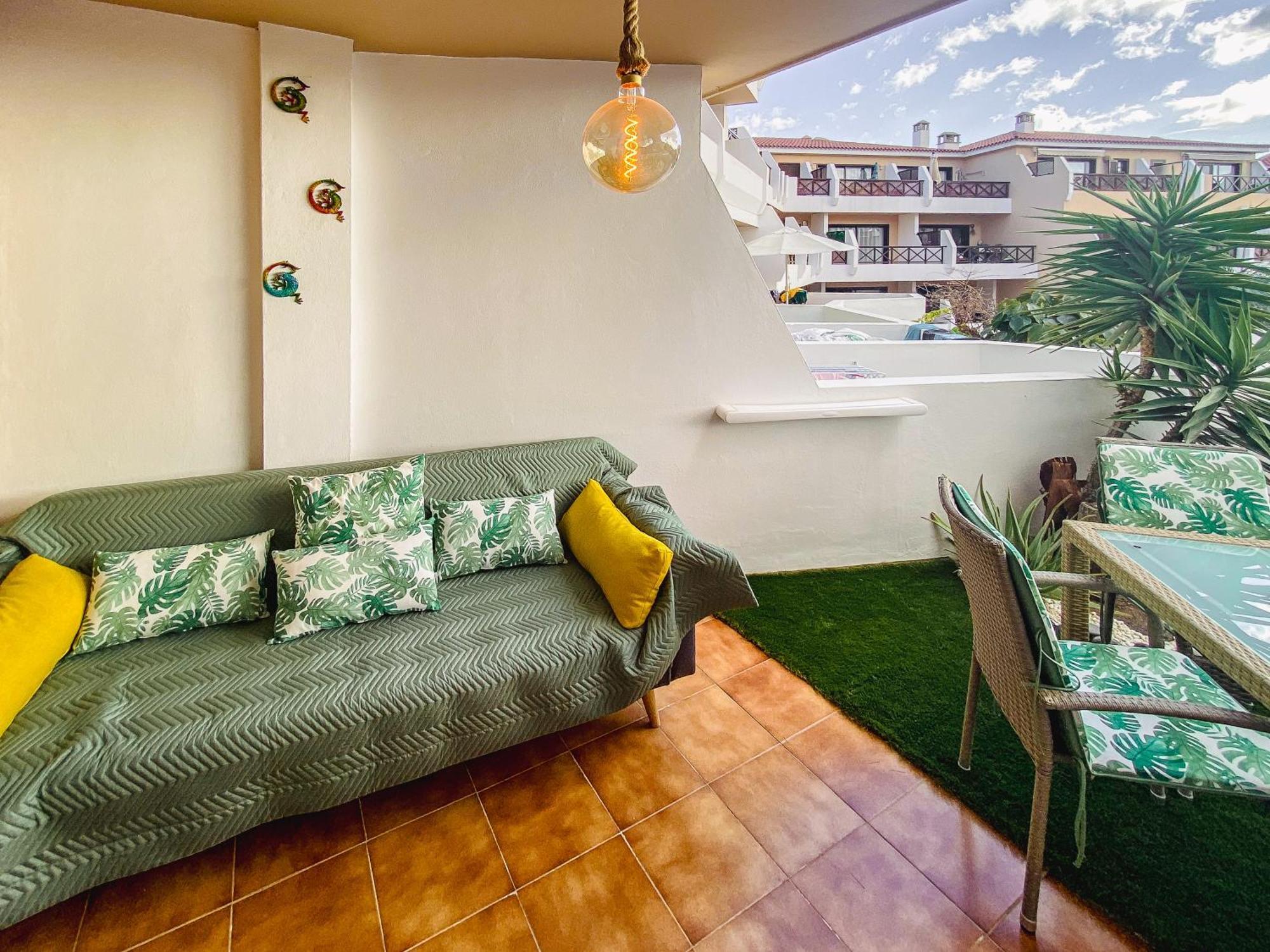 Forest Flat - Big Heated Pool, Terrace, Tv Channels, Golf Courses San Miguel de Abona Luaran gambar